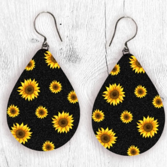 1 In.  Fall  Back To School Sunflower Teardrop Earrings Fashion Trendy - Picture 1 of 1